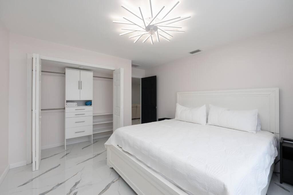 Luxury Style Townhome With Pool - 1 Miles To Bucs Stadium Tampa Eksteriør bilde