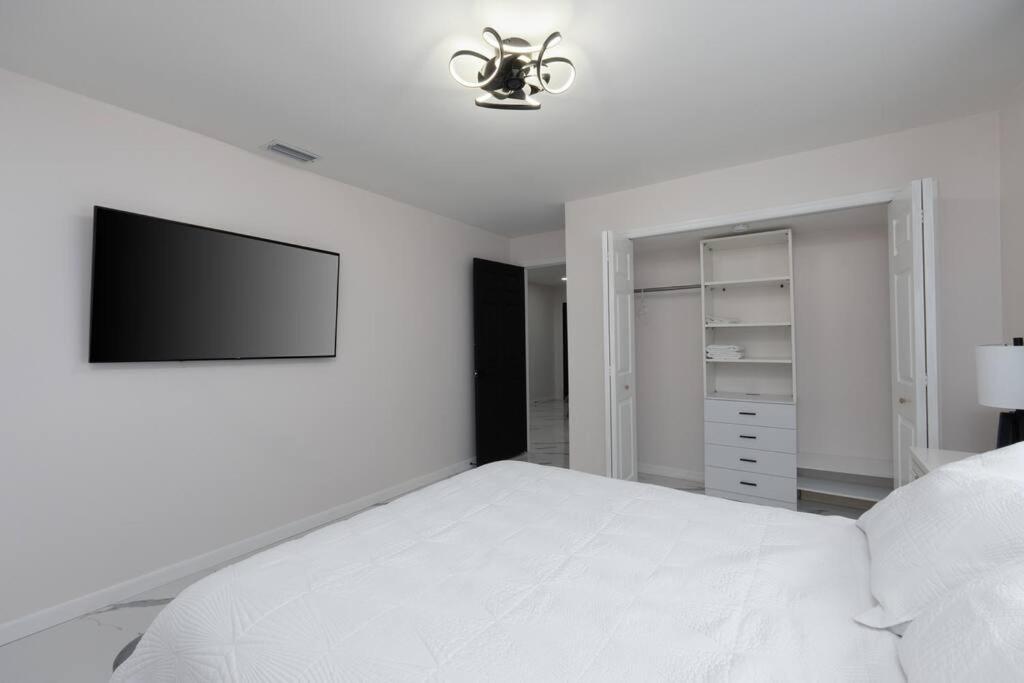 Luxury Style Townhome With Pool - 1 Miles To Bucs Stadium Tampa Eksteriør bilde